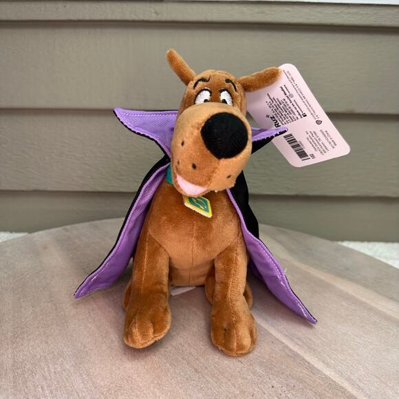 Scooby Doo Vampire Halloween 8" Plush Stuffed Dog in Black Purple Cape Raz NEW - Picture 14 of 14